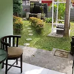 Embe Pitoe Syariah Gejayan Mitra Reddoorz
