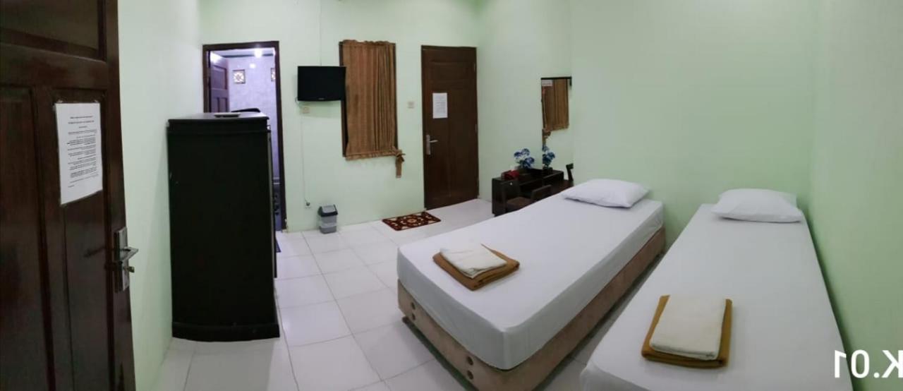 Embe Pitoe Syariah Gejayan Mitra Reddoorz 2* Yogyakarta