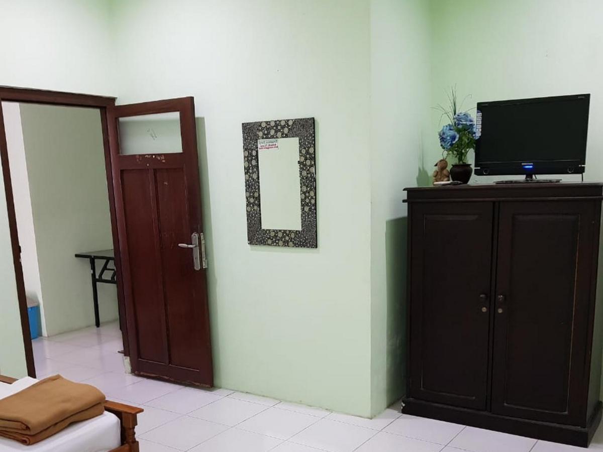 Guest house Embe Pitoe Syariah Gejayan Mitra Reddoorz Yogyakarta