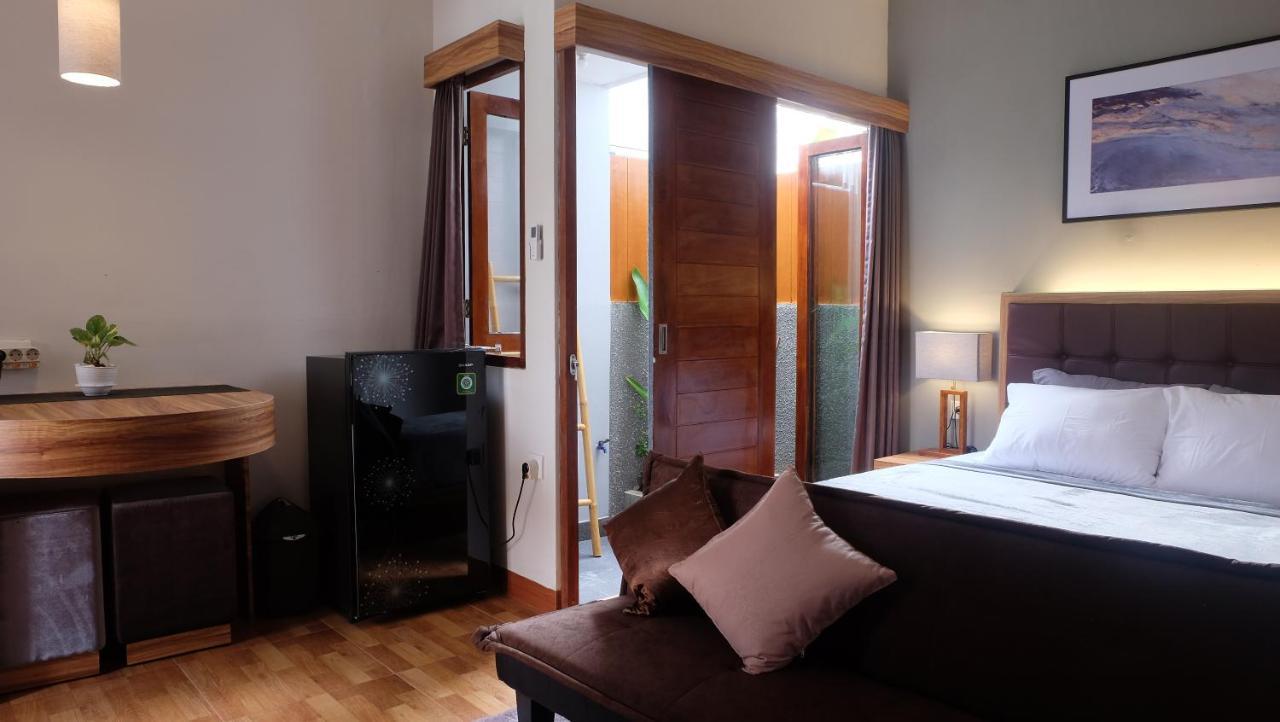 Embe Pitoe Syariah Gejayan Mitra Reddoorz Guest house Yogyakarta