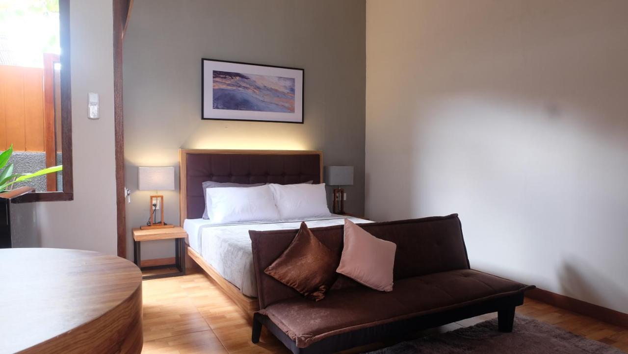 Embe Pitoe Syariah Gejayan Mitra Reddoorz Guest house Yogyakarta