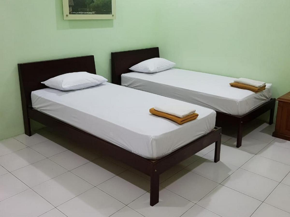 Guest house Embe Pitoe Syariah Gejayan Mitra Reddoorz